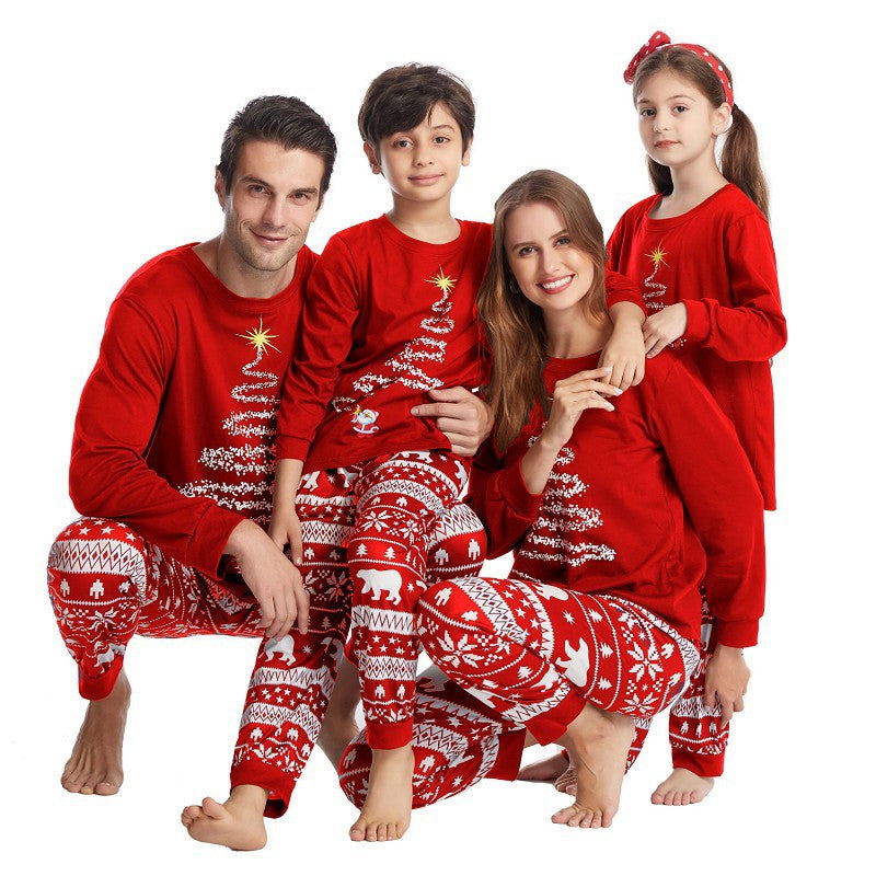 Créez des souvenirs magiques en famille avec notre pyjama de Noël assorti 🎄❤️